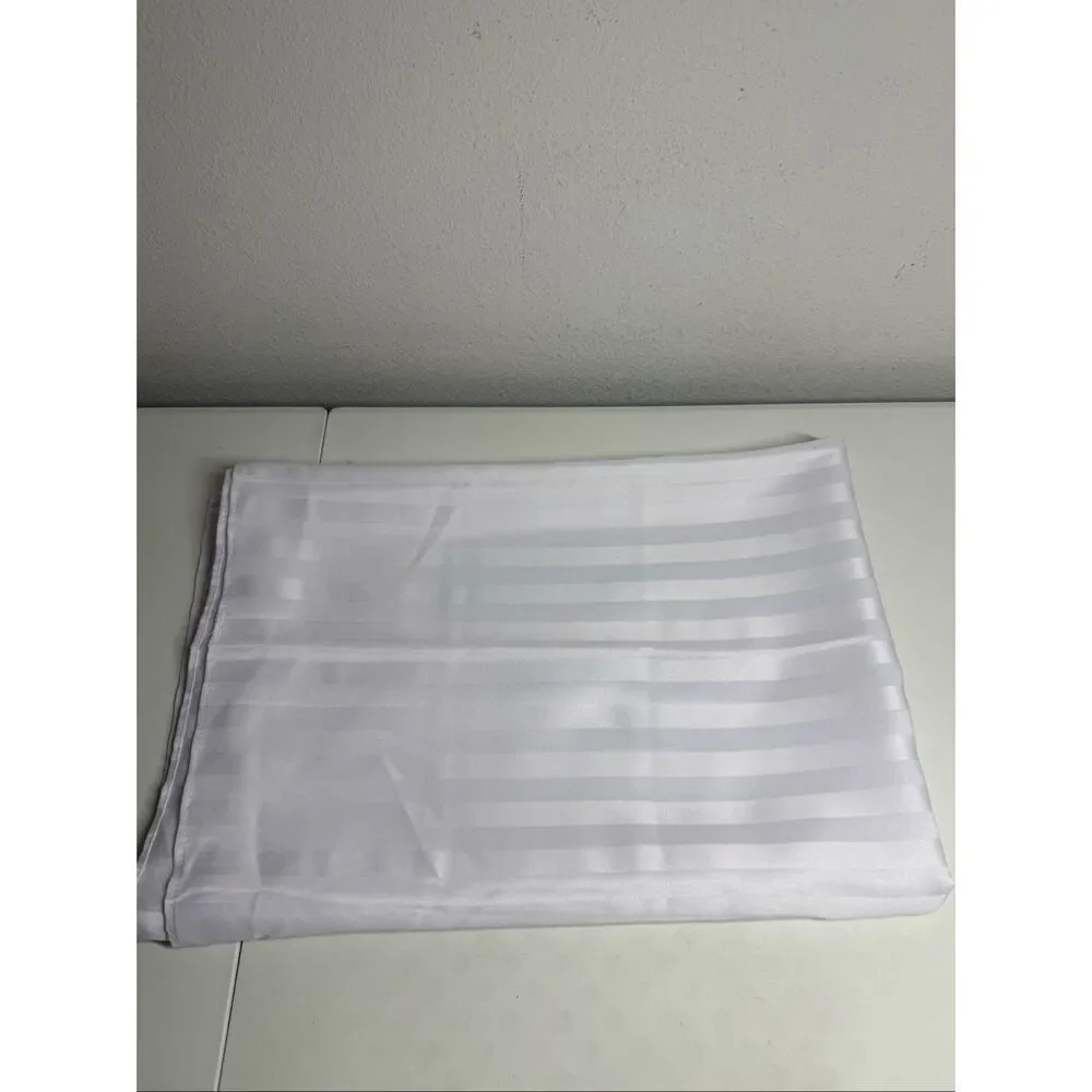 Better Home White Regal Stripe Tablecloth 84” X 60”